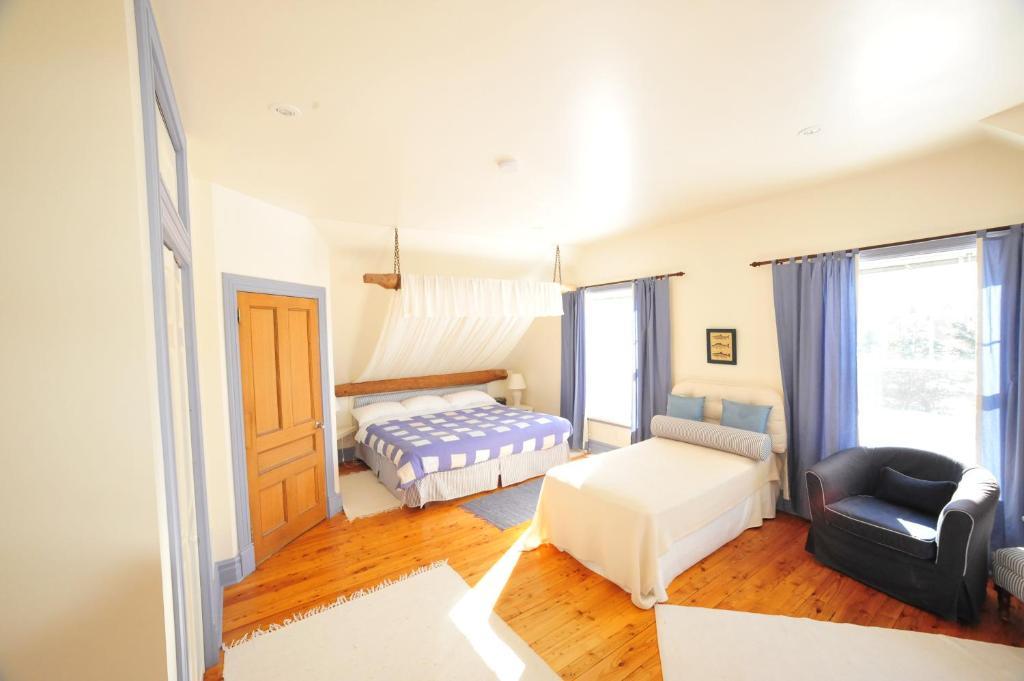 Little Shemogue Inn Esterno foto