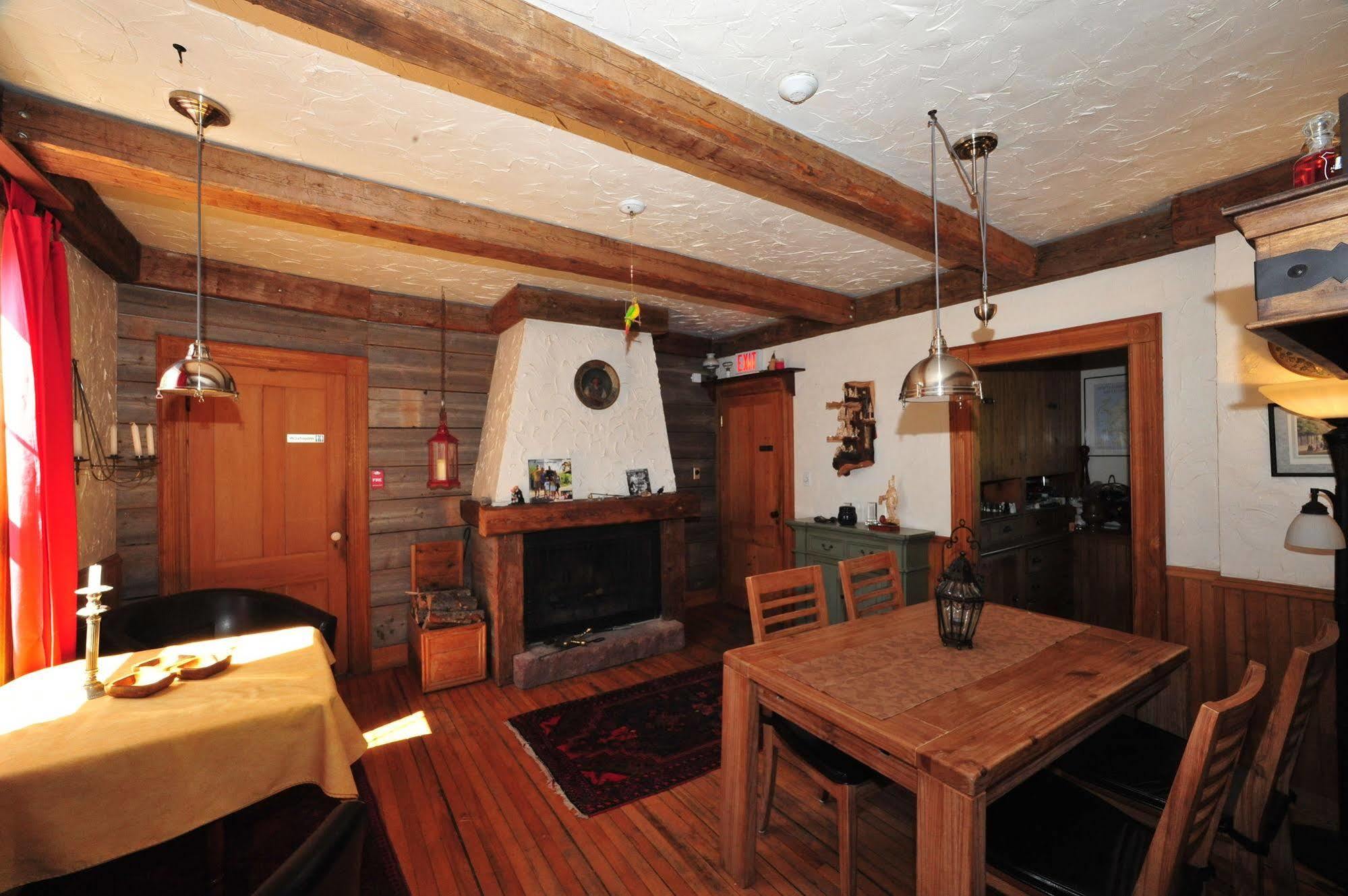 Little Shemogue Inn Esterno foto